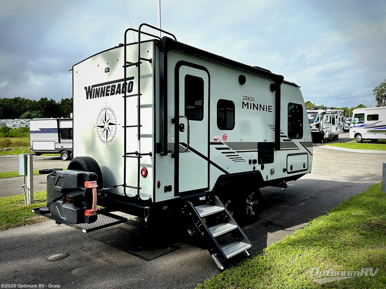 2022 Winnebago Micro Minnie 1808FBS - Used Travel Trailer For Sale by Optimum RV - Ocala in Ocala, Florida features Awning, Slideout