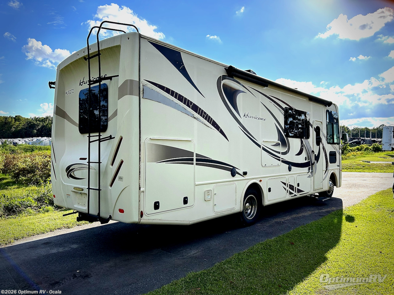 2018 Thor Hurricane 29M - Used Class A For Sale by Optimum RV - Ocala in Ocala, Florida features Awning, Slideout