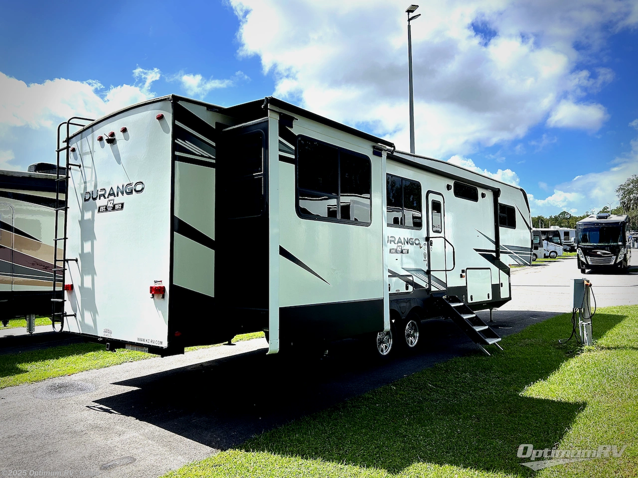 2021 K-Z Durango D326RLT - Used Fifth Wheel For Sale by Optimum RV - Ocala in Ocala, Florida features Slideout, Awning