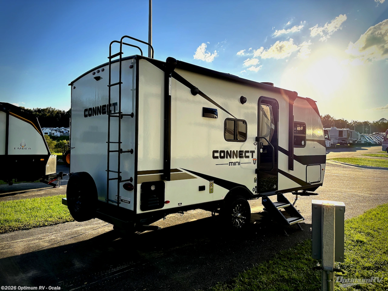 2025 K-Z Connect Mini CM181RB - Used Travel Trailer For Sale by Optimum RV - Ocala in Ocala, Florida features Slideout, Awning