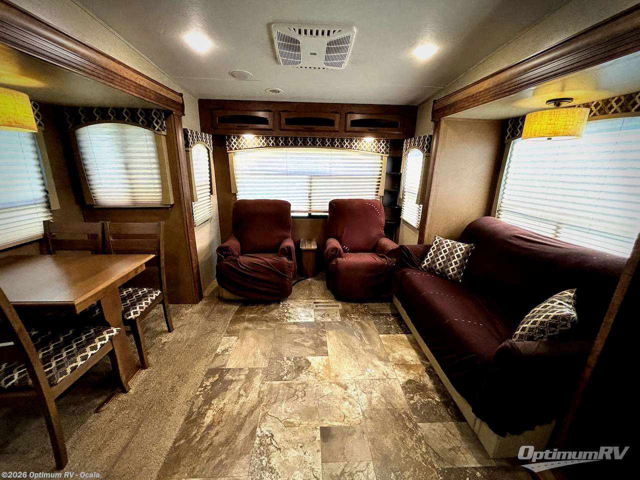 Used 2017 Starcraft Solstice Super Lite 27RLS available in Ocala, Florida