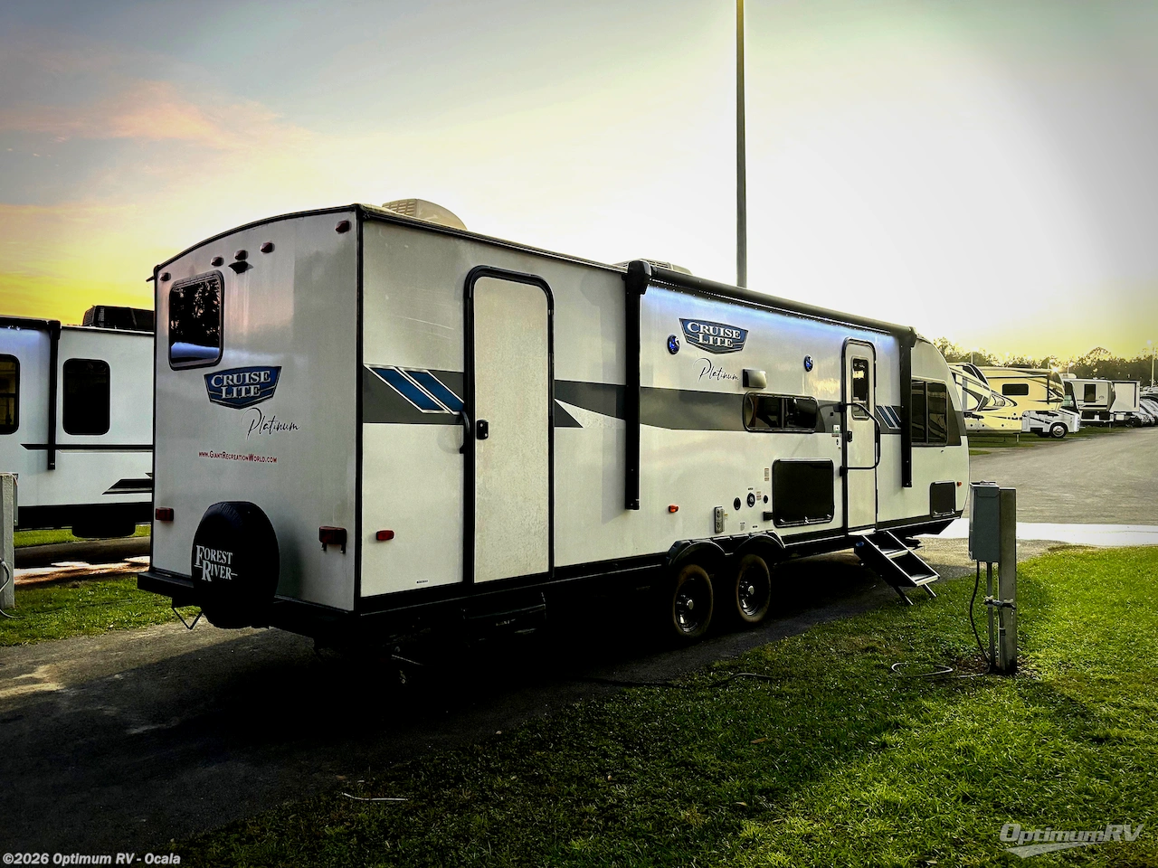 2024 Forest River Salem Cruise Lite 263BHXLX - Used Travel Trailer For Sale by Optimum RV - Ocala in Ocala, Florida features Awning, Slideout