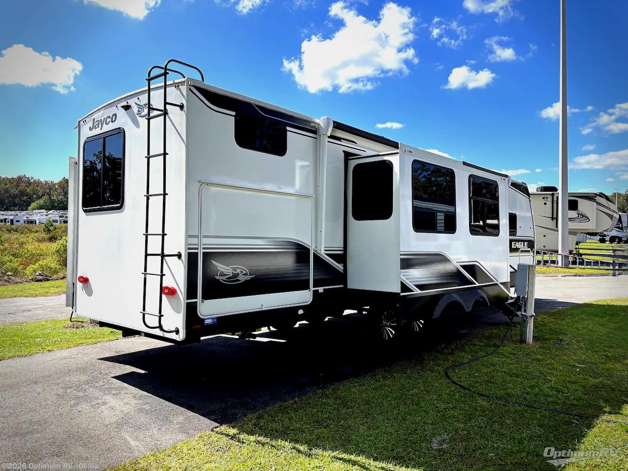 2024 Jayco Eagle 312BHOK - Used Travel Trailer For Sale by Optimum RV - Ocala in Ocala, Florida features Awning, Slideout