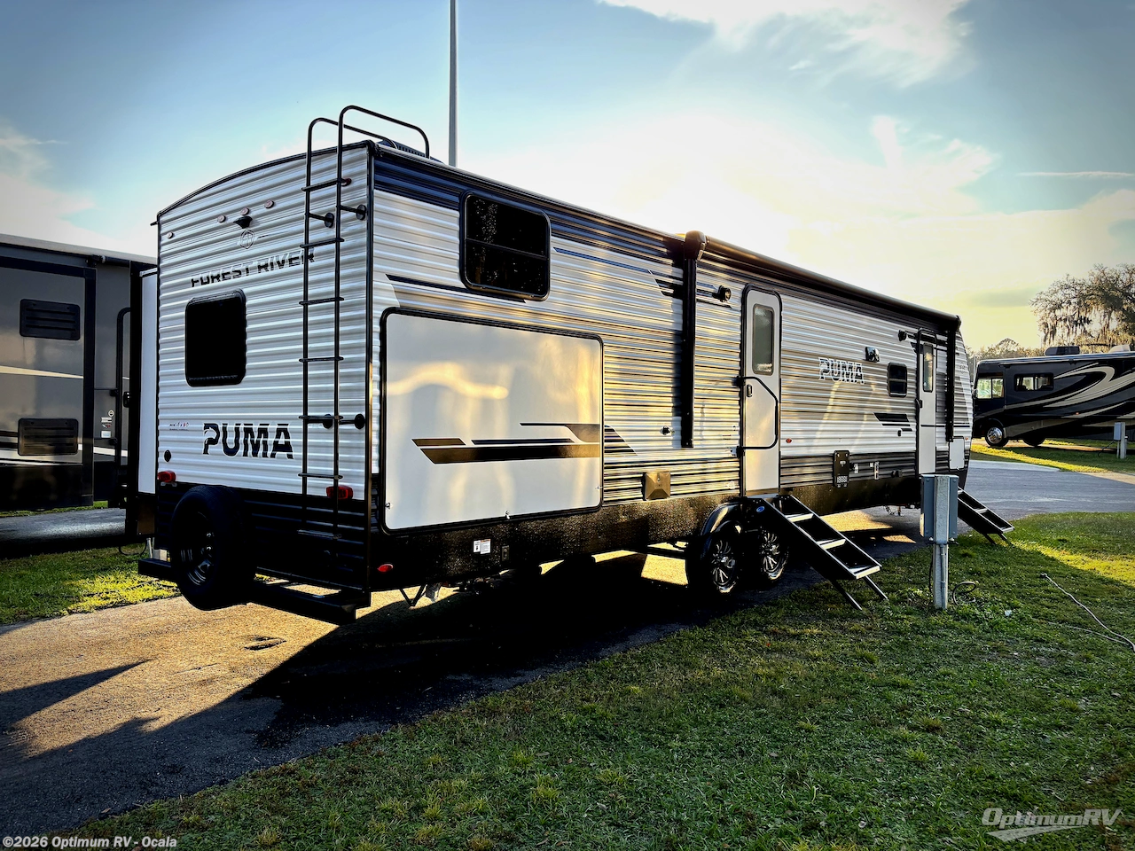 2026 Palomino Puma 31QBBH - New Travel Trailer For Sale by Optimum RV - Ocala in Ocala, Florida features Slideout, Awning
