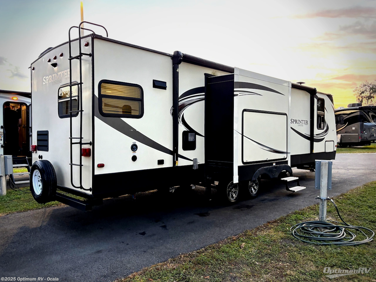 2018 Keystone Sprinter 312MLS - Used Travel Trailer For Sale by Optimum RV - Ocala in Ocala, Florida features Slideout, Awning