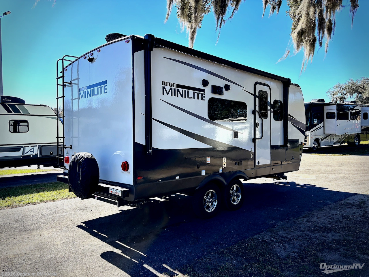 2024 Forest River Rockwood Mini Lite 2109S - Used Travel Trailer For Sale by Optimum RV - Ocala in Ocala, Florida features Awning, Slideout
