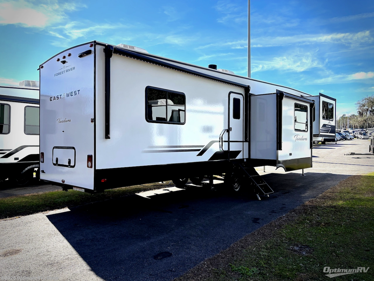 2026 East to West Tandara 390FL - New Fifth Wheel For Sale by Optimum RV - Ocala in Ocala, Florida features Slideout, Awning