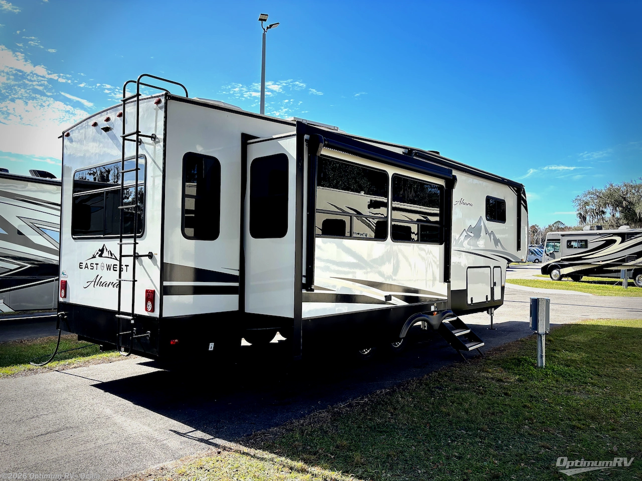2023 East to West Ahara 365RL - Used Fifth Wheel For Sale by Optimum RV - Ocala in Ocala, Florida features Slideout, Awning