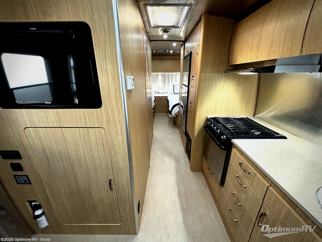 Used 2018 Airstream Flying Cloud 26RB available in Ocala, Florida