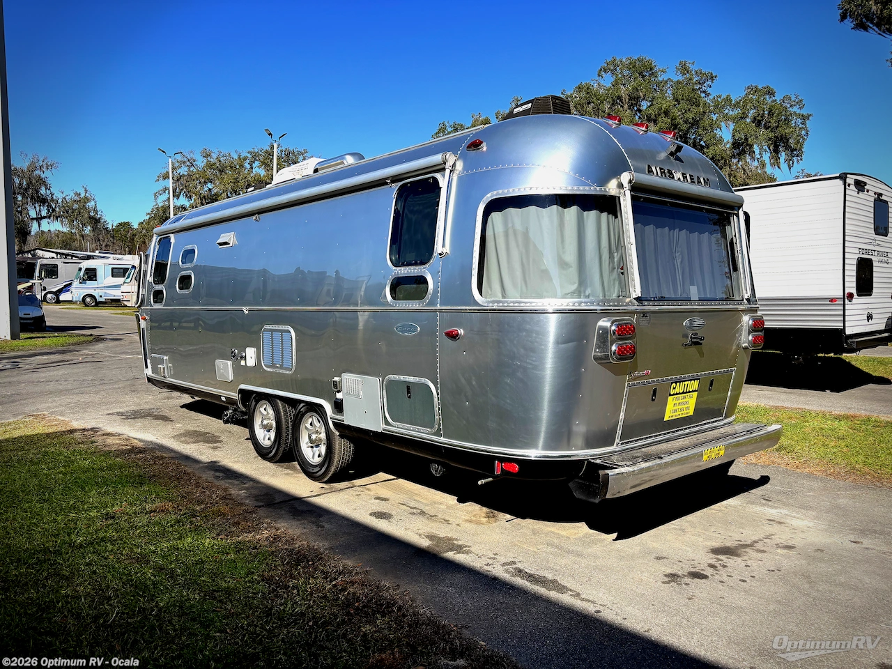 2018 Flying Cloud 26RB by Airstream from Optimum RV - Ocala in Ocala, Florida