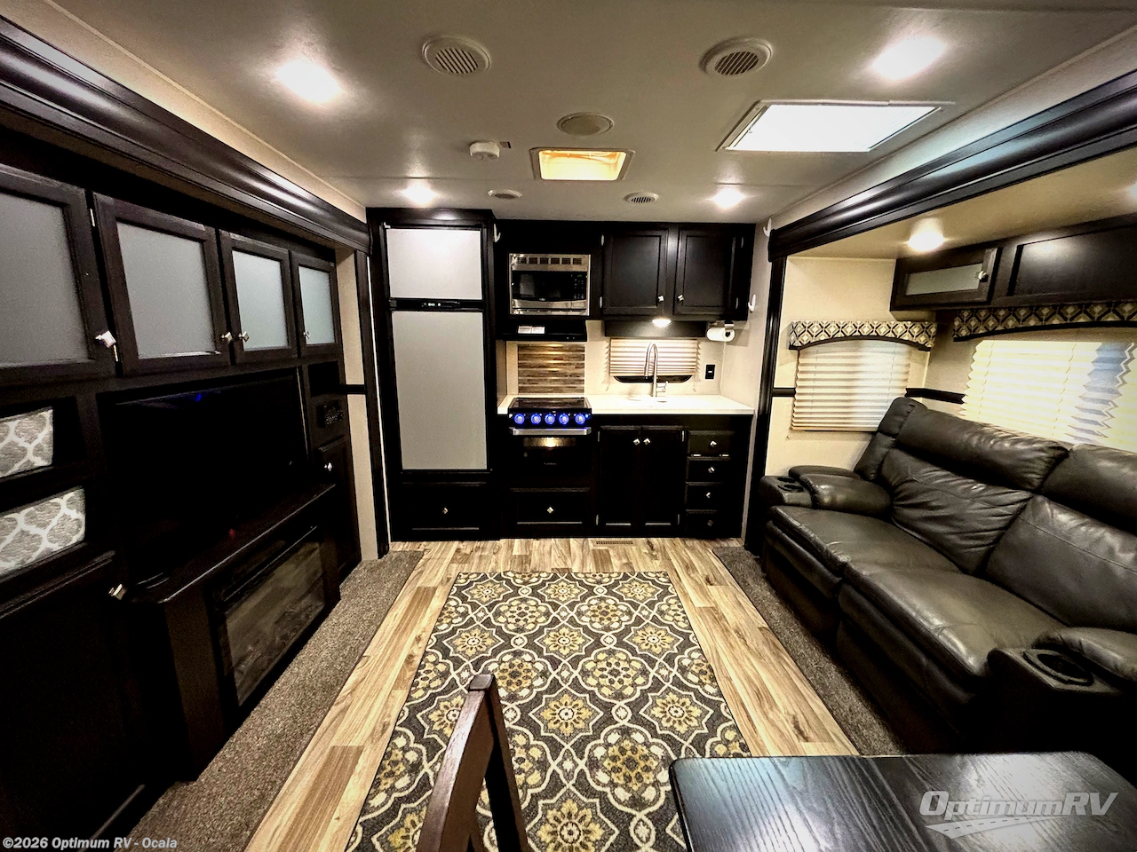 Used 2020 Venture RV SportTrek Touring Edition 293VRK available in Ocala, Florida