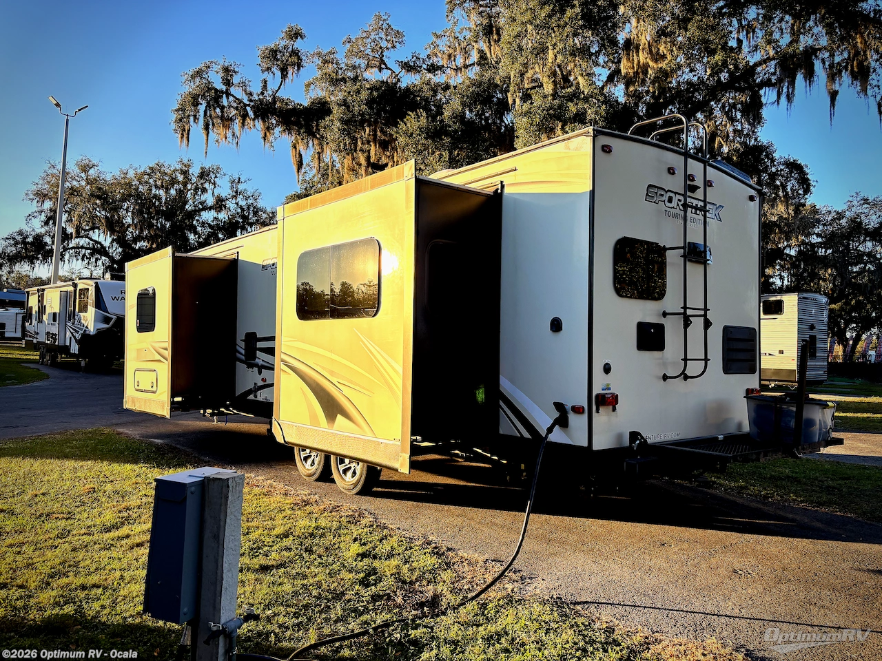 2020 SportTrek Touring Edition 293VRK by Venture RV from Optimum RV - Ocala in Ocala, Florida