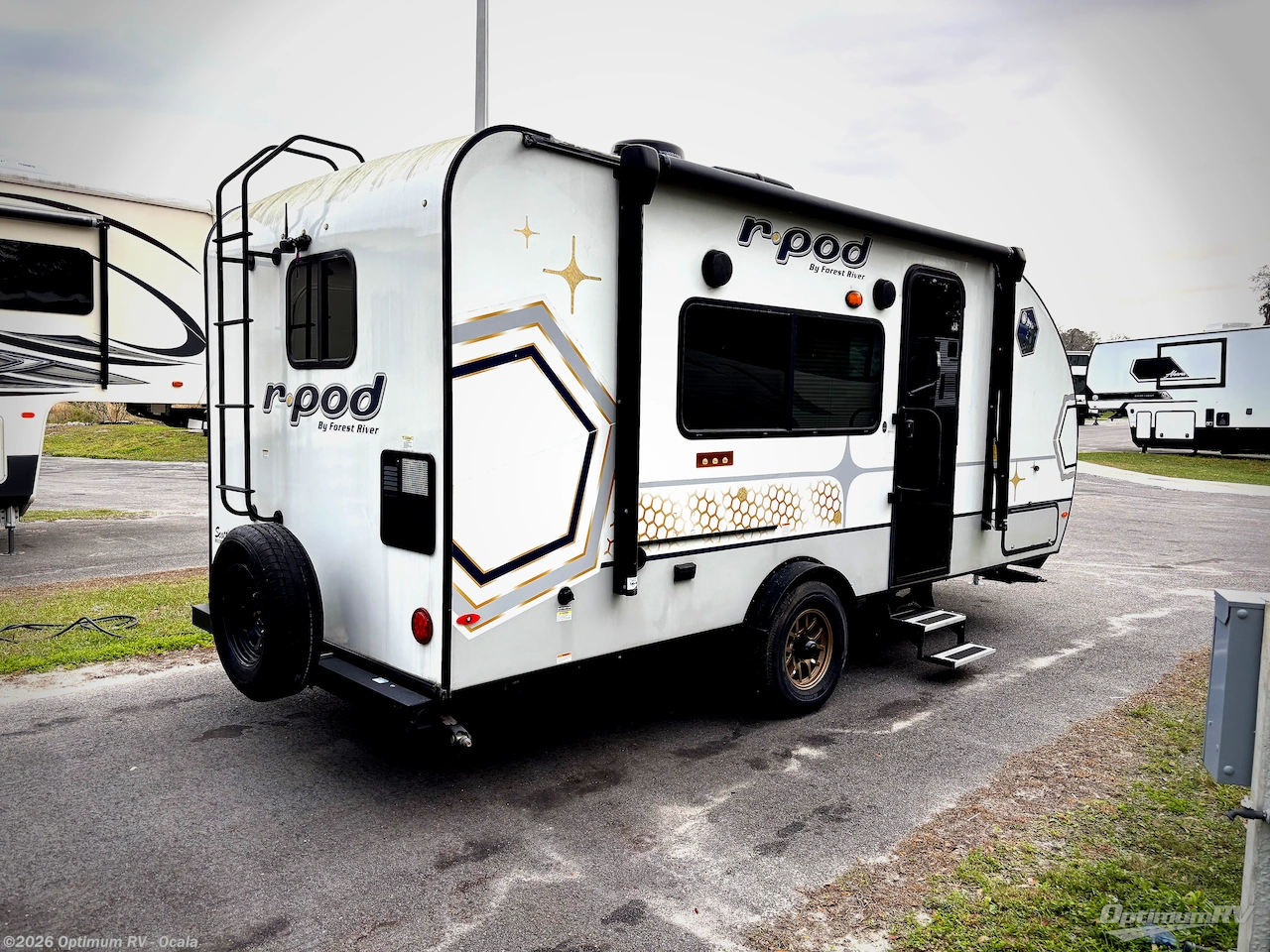2023 Forest River R Pod RP-192 - Used Travel Trailer For Sale by Optimum RV - Ocala in Ocala, Florida features Awning