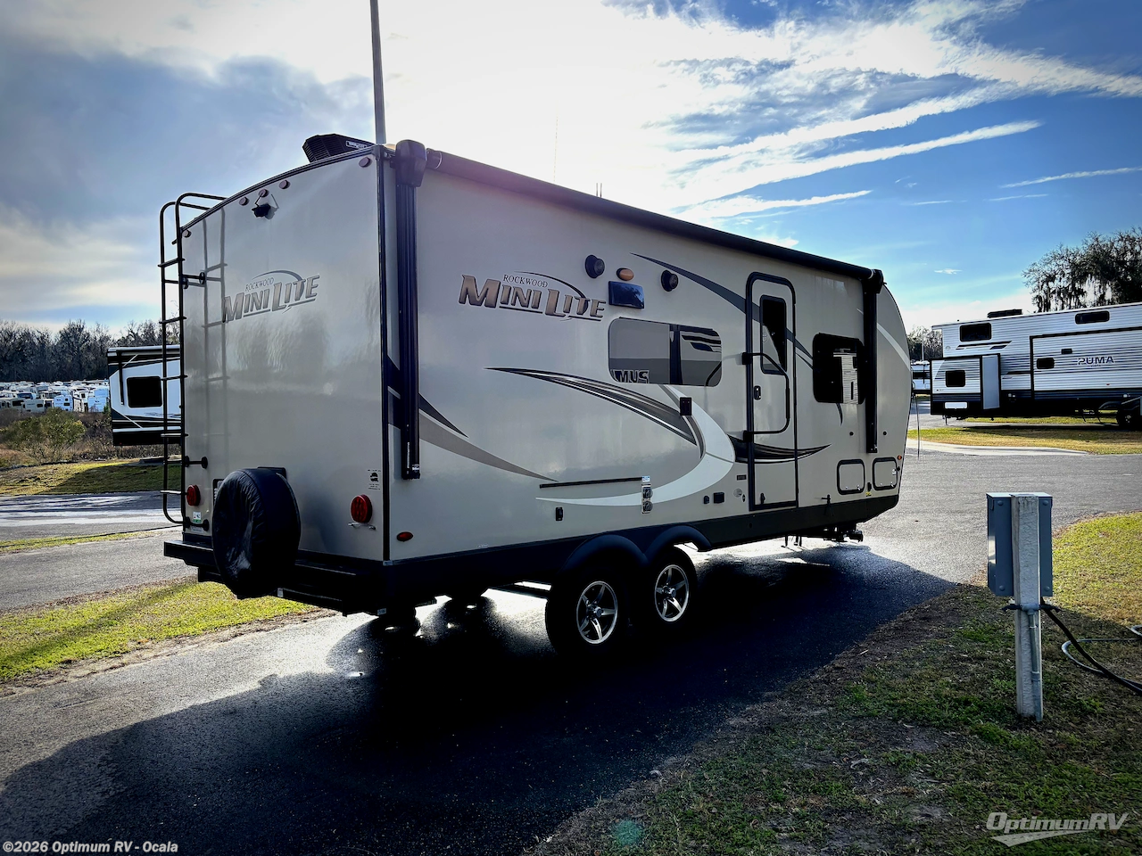 2021 Forest River Rockwood Mini Lite 2204S - Used Travel Trailer For Sale by Optimum RV - Ocala in Ocala, Florida features Awning, Slideout