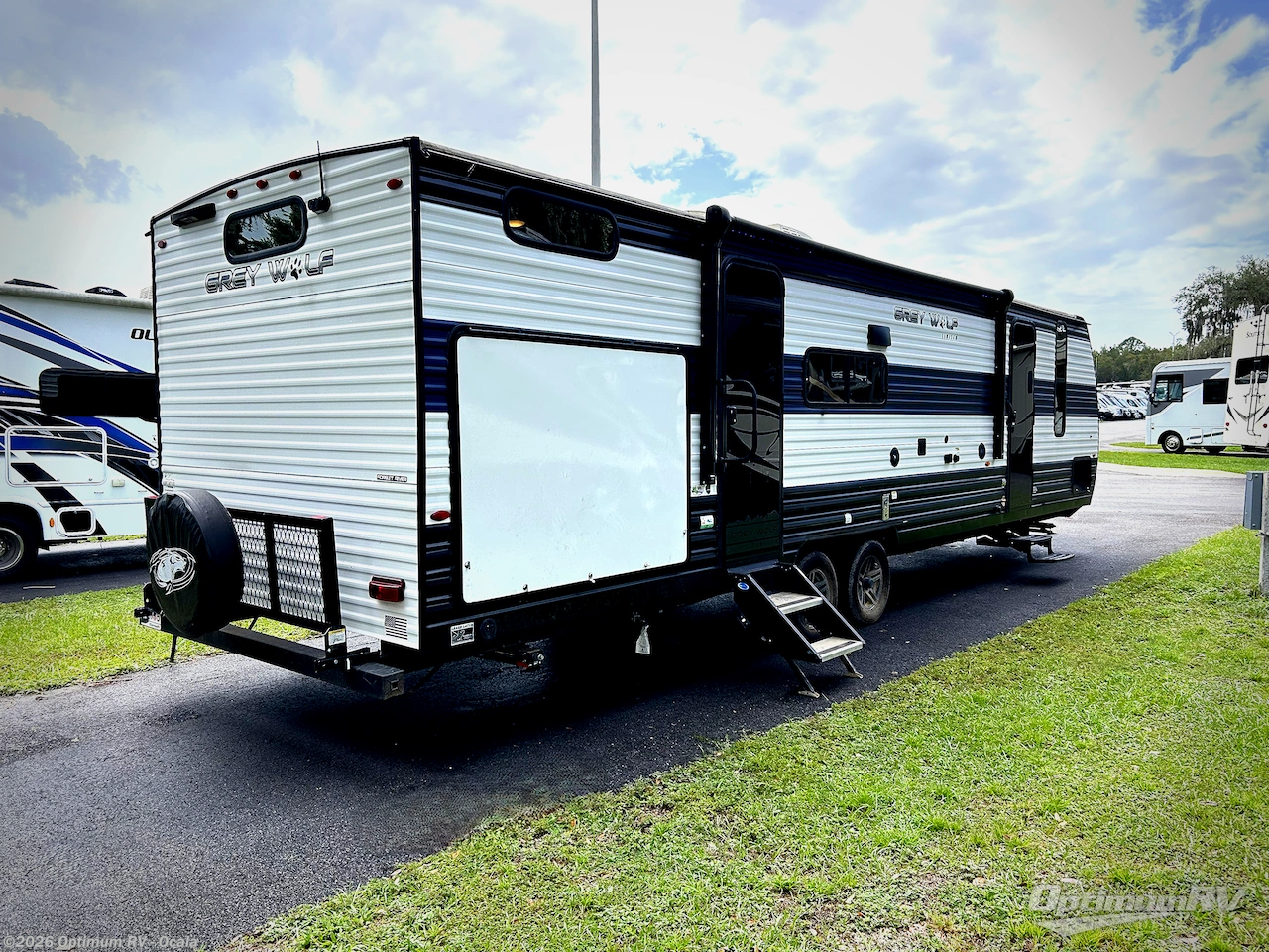 2024 Forest River Cherokee Grey Wolf 29TE - Used Travel Trailer For Sale by Optimum RV - Ocala in Ocala, Florida features Slideout, Awning
