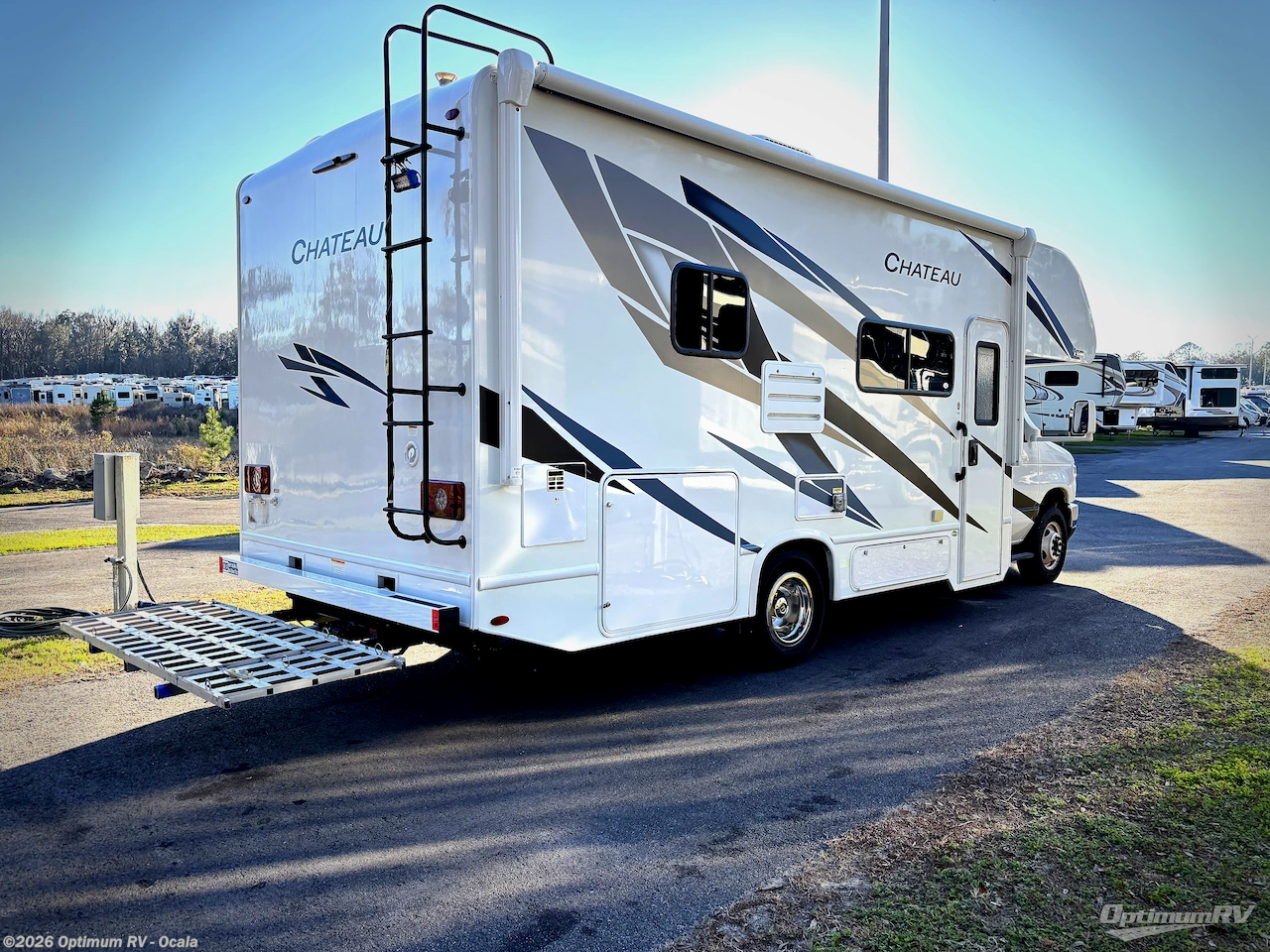 2024 Thor Chateau 25M - Used Class C For Sale by Optimum RV - Ocala in Ocala, Florida features Slideout, Awning