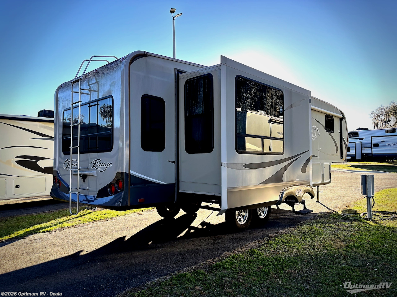 2010 Open Range Open Range RV 337RLS - Used Fifth Wheel For Sale by Optimum RV - Ocala in Ocala, Florida features Slideout