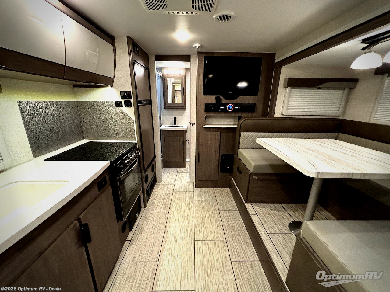 Used 2022 Lance Lance Travel Trailers 1985 available in Ocala, Florida