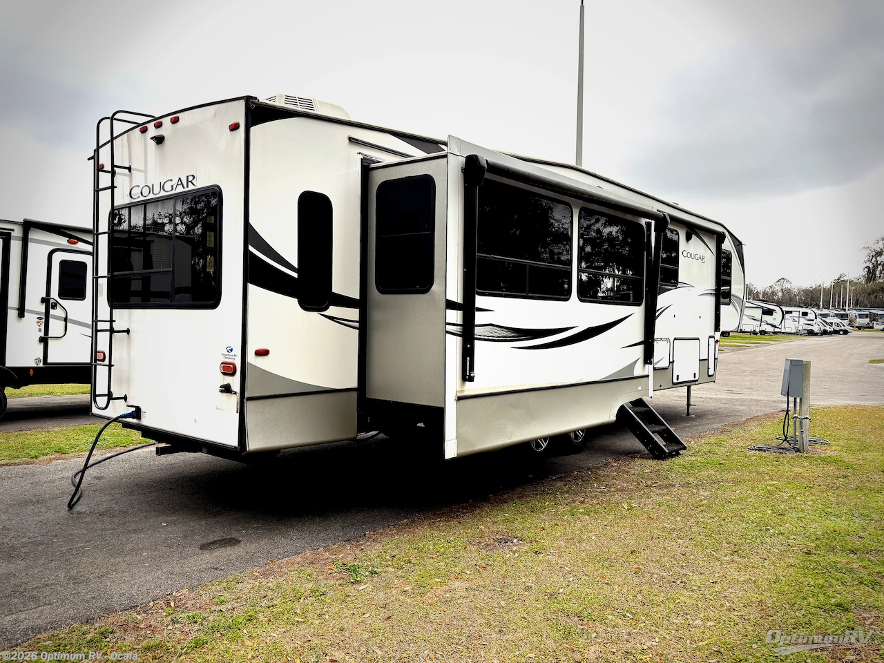 2021 Keystone Cougar 368MBI - Used Fifth Wheel For Sale by Optimum RV - Ocala in Ocala, Florida features Slideout, Awning