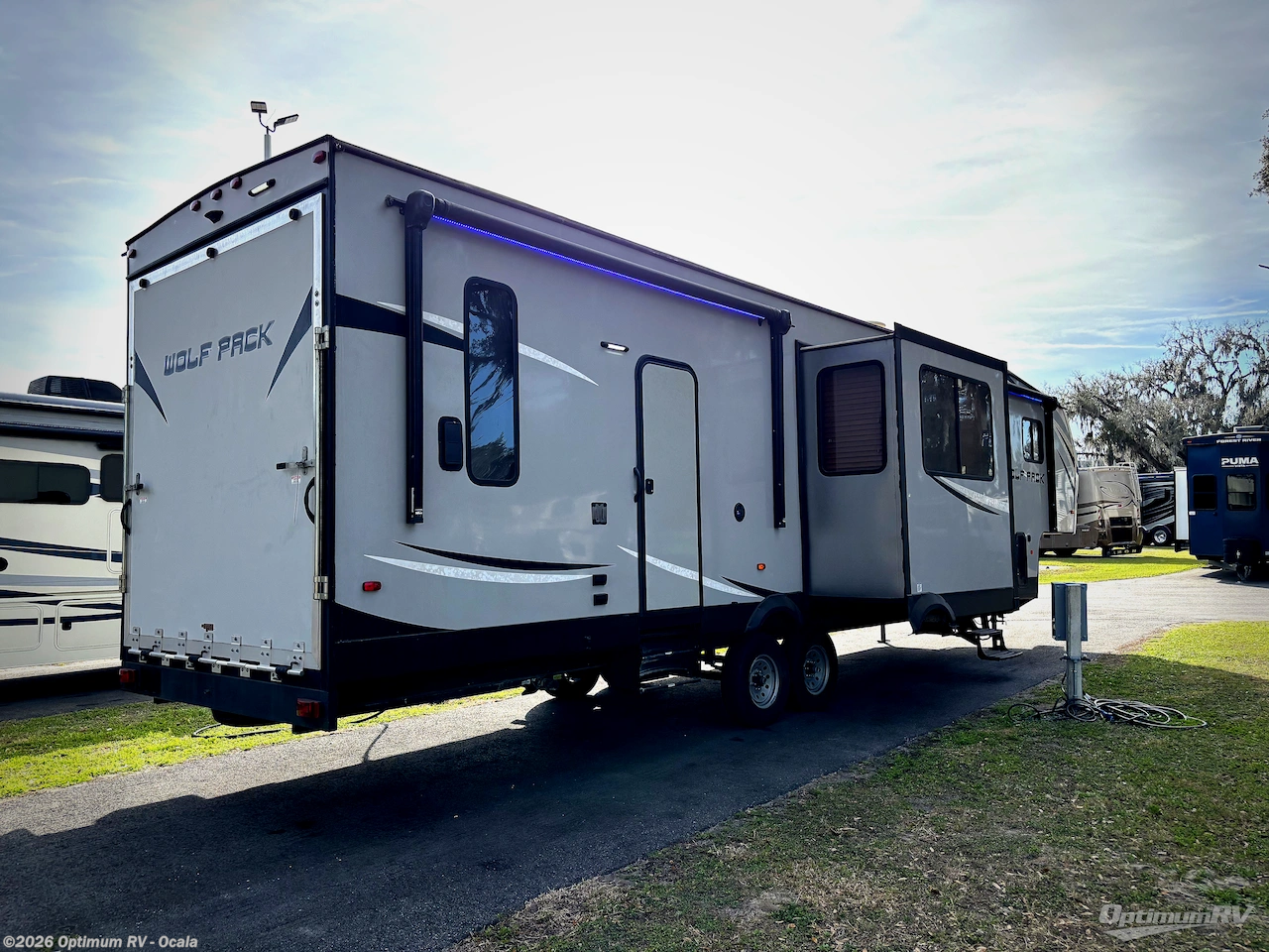 2018 Forest River Cherokee Wolf Pack 325PACK13 - Used Fifth Wheel For Sale by Optimum RV - Ocala in Ocala, Florida features Awning, Slideout