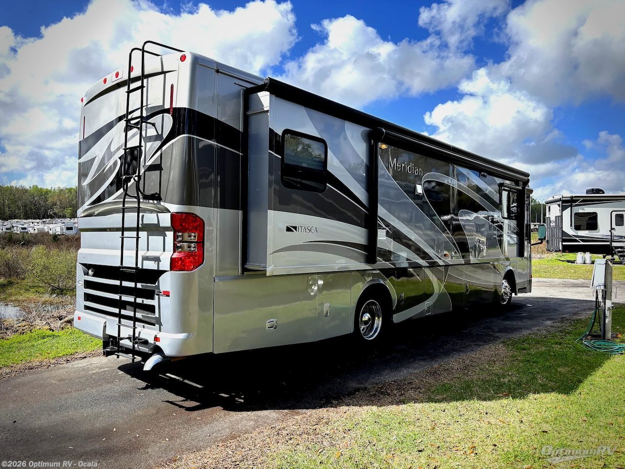 2013 Itasca Meridian 36M - Used Class A For Sale by Optimum RV - Ocala in Ocala, Florida features Slideout