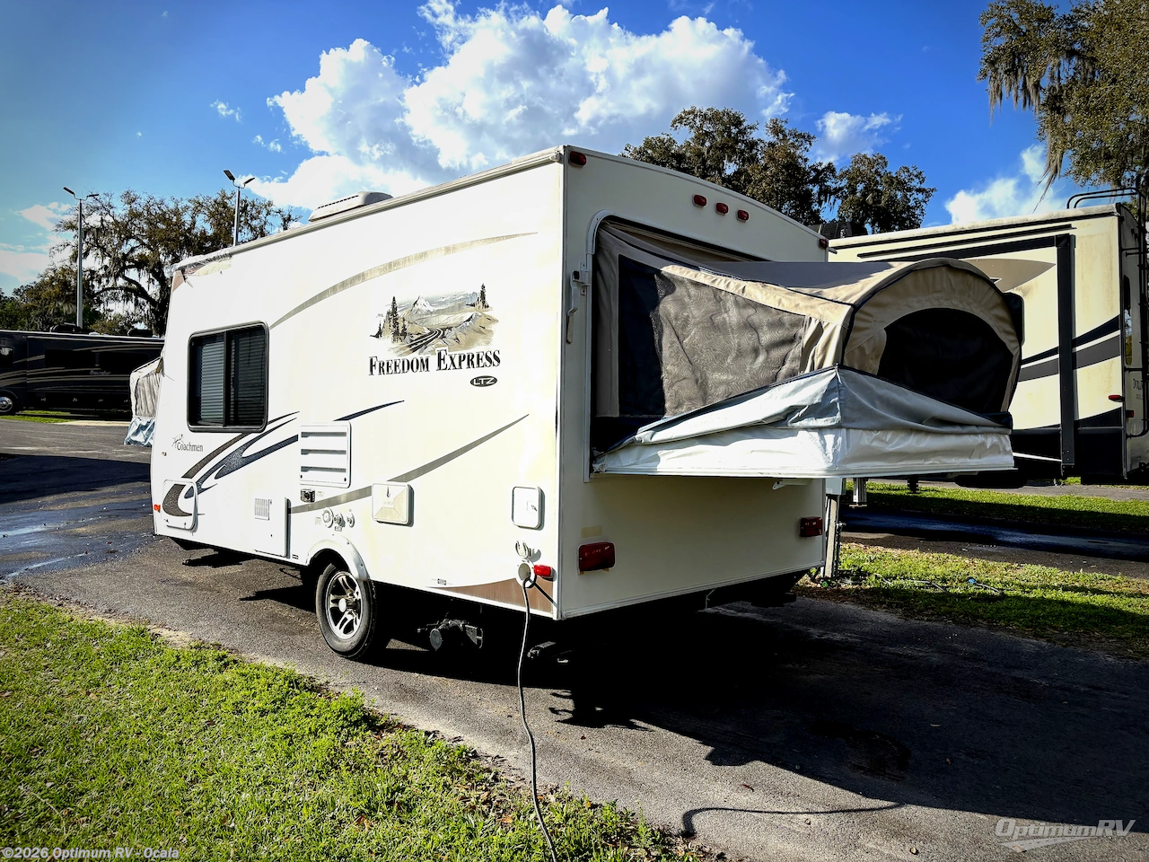 2011 Freedom Express LTZ 17SDX by Coachmen from Optimum RV - Ocala in Ocala, Florida