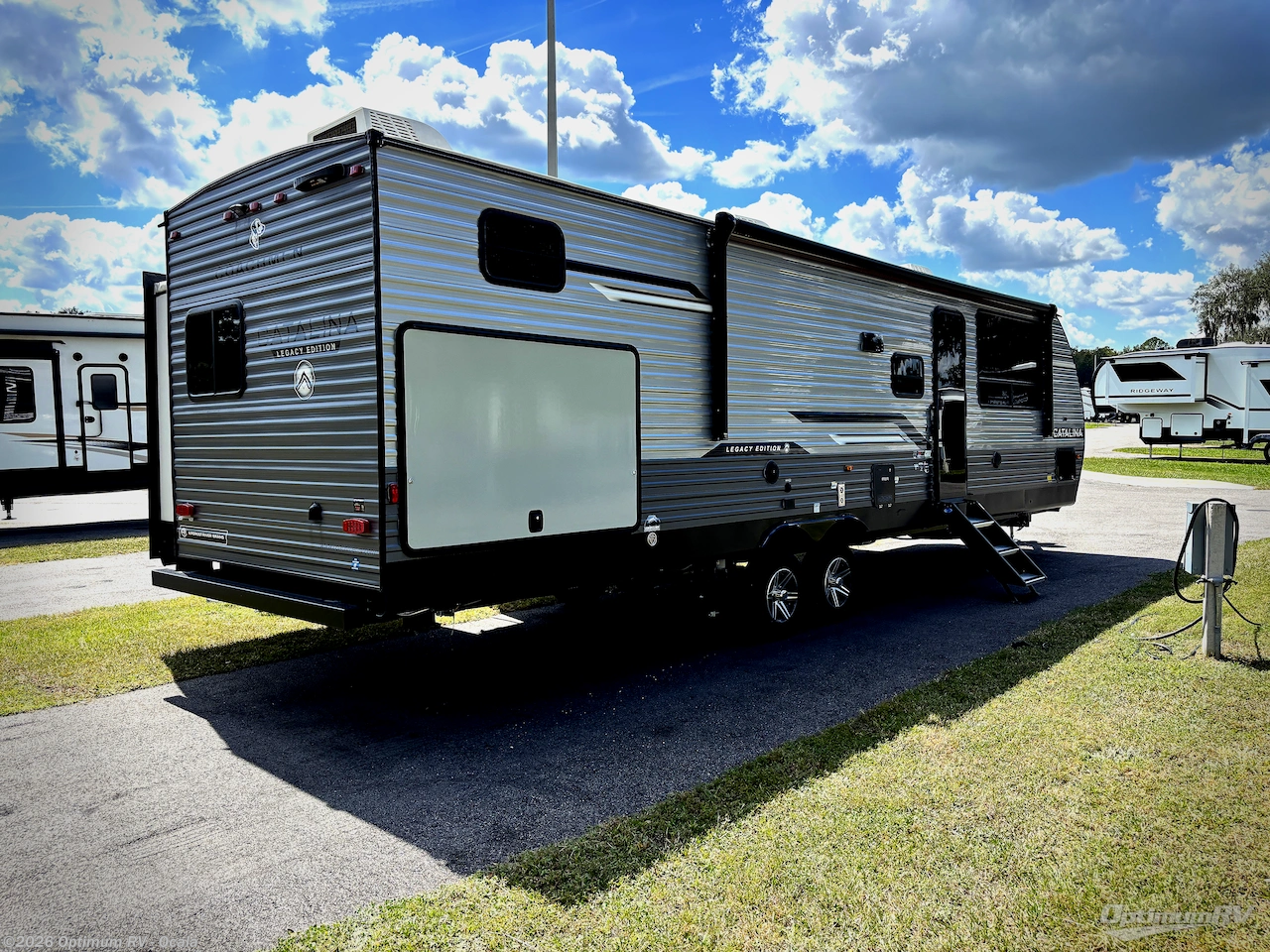 2026 Coachmen Catalina Legacy Edition 343BHTS - New Travel Trailer For Sale by Optimum RV - Ocala in Ocala, Florida features Awning, Slideout