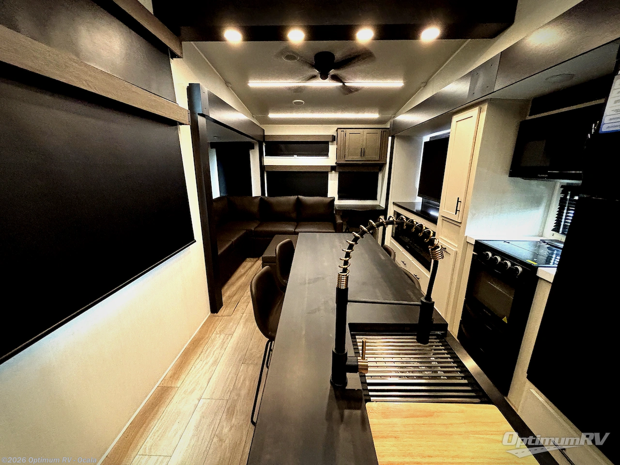 New 2026 Forest River Cherokee Arctic Wolf 38LEAH.G available in Ocala, Florida