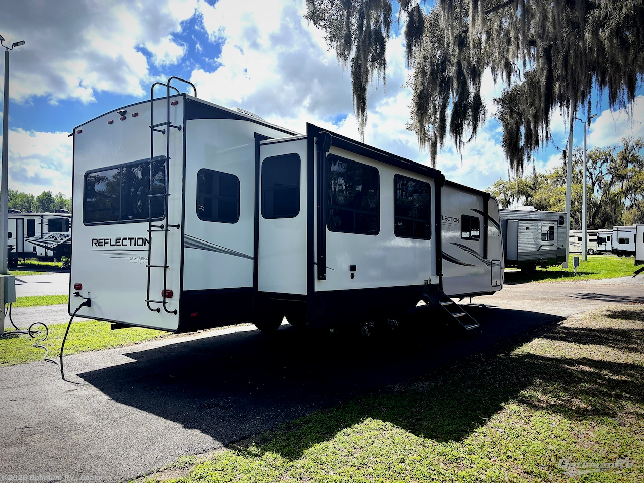 2025 Grand Design Reflection 345RLTS - Used Travel Trailer For Sale by Optimum RV - Ocala in Ocala, Florida features Slideout, Awning
