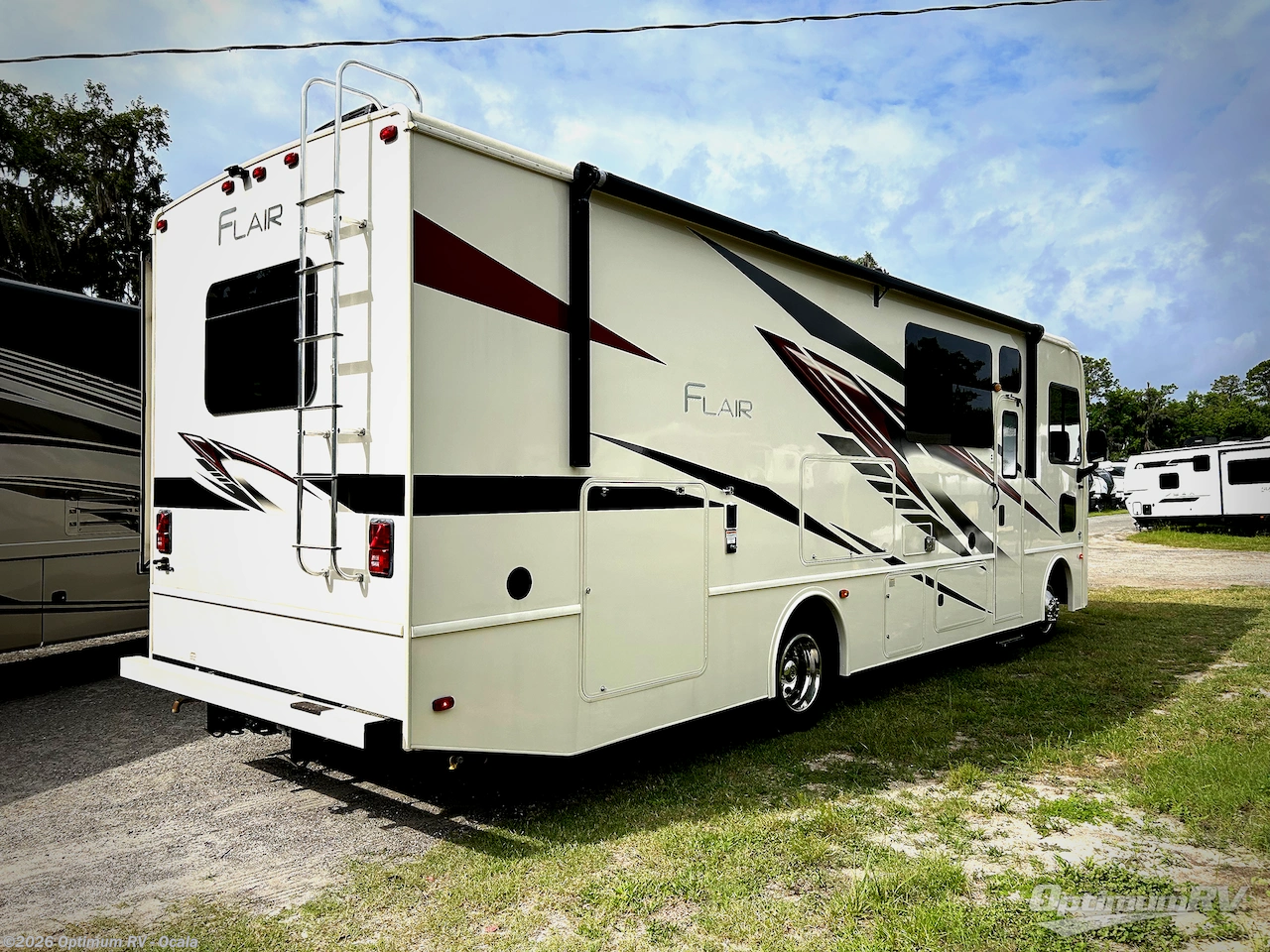 2021 Fleetwood Flair 29M - Used Class A For Sale by Optimum RV - Ocala in Ocala, Florida features Slideout, Awning