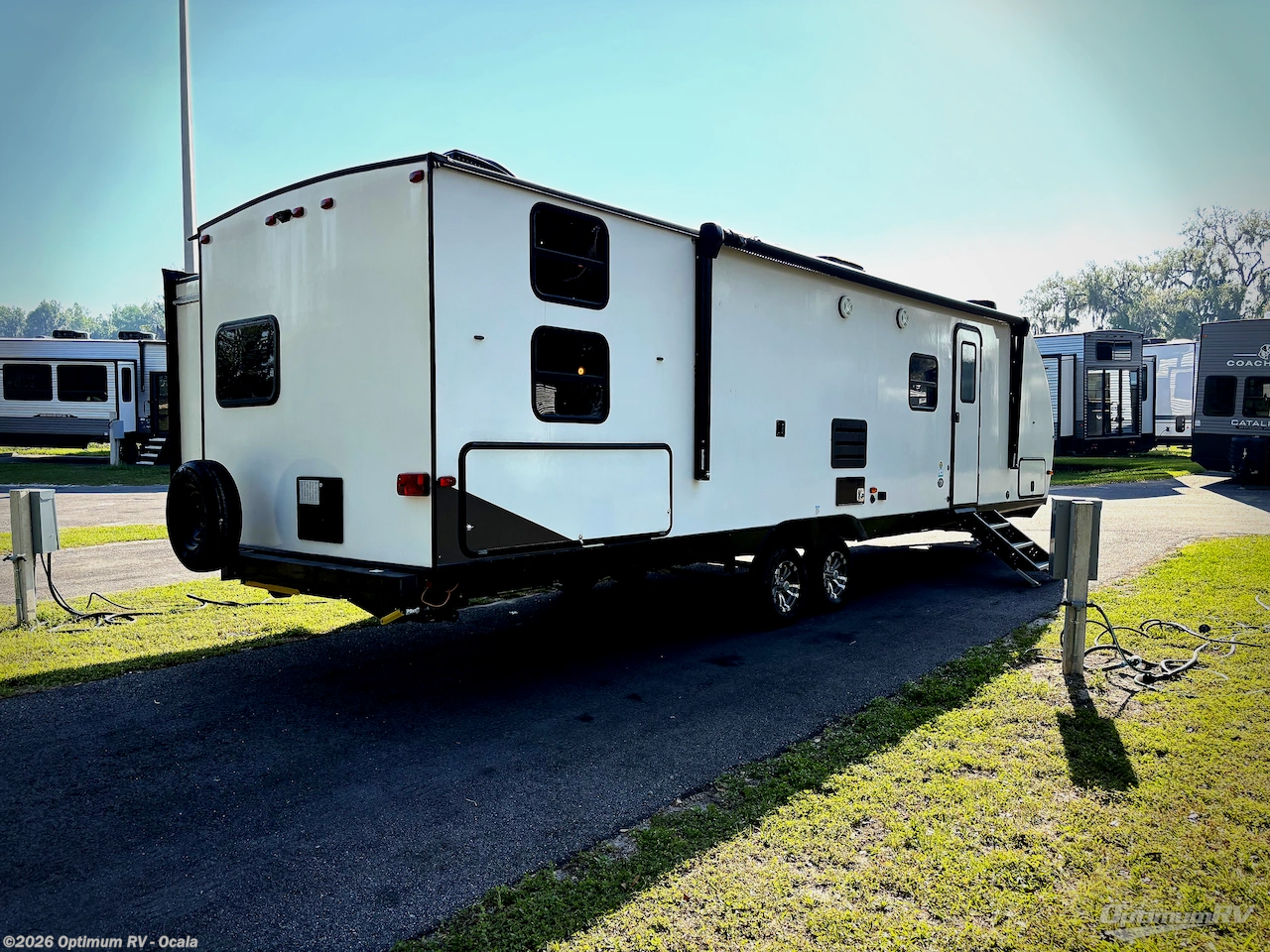 2021 Prime Time Tracer 31BHD - Used Travel Trailer For Sale by Optimum RV - Ocala in Ocala, Florida features Slideout, Awning