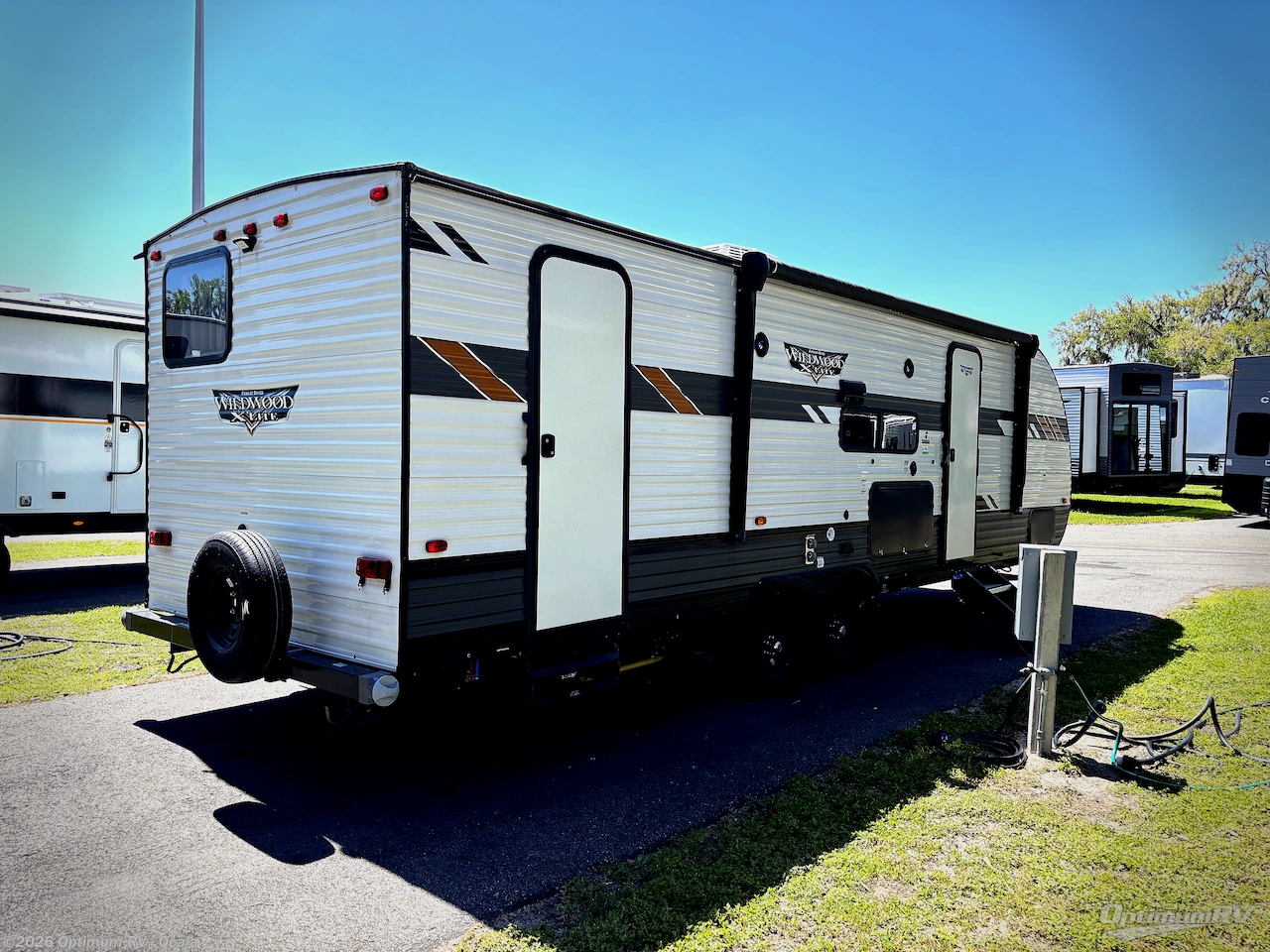 2022 Forest River Wildwood X-Lite 263BHXL - Used Travel Trailer For Sale by Optimum RV - Ocala in Ocala, Florida features Slideout, Awning