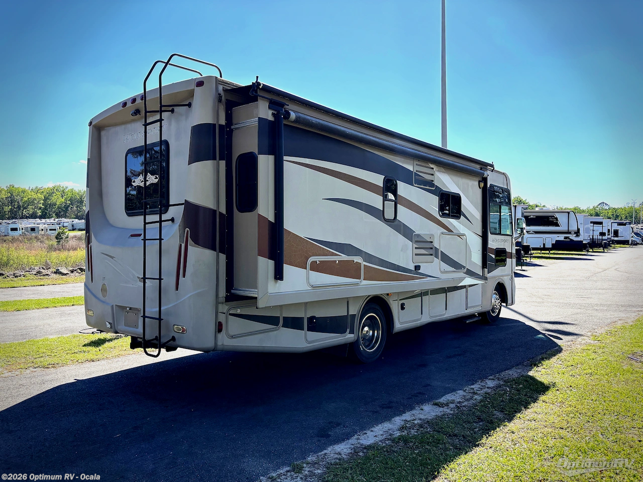 2014 Thor Windsport 27K - Used Class A For Sale by Optimum RV - Ocala in Ocala, Florida features Slideout
