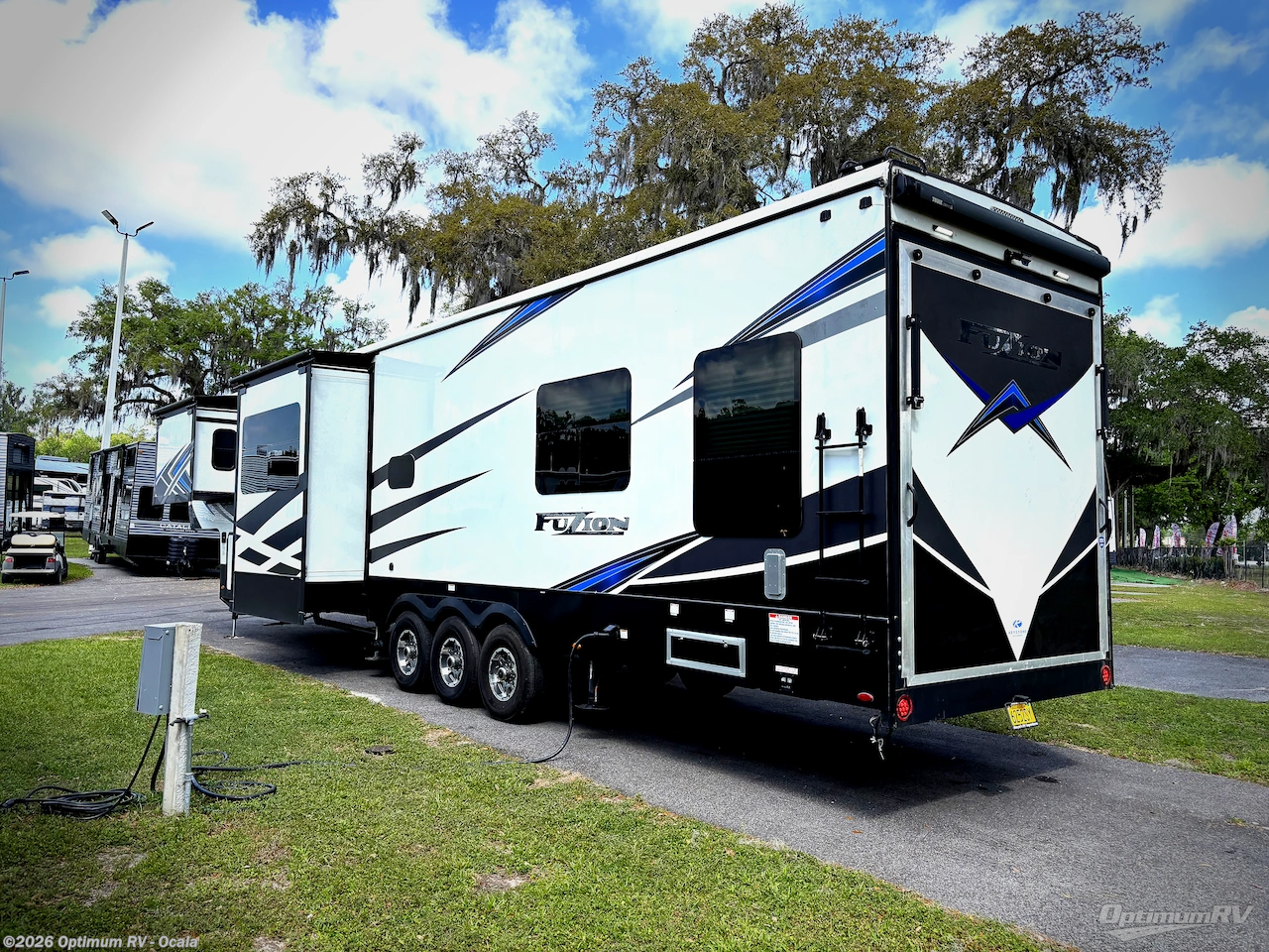 2021 Fuzion 430 by Keystone from Optimum RV - Ocala in Ocala, Florida