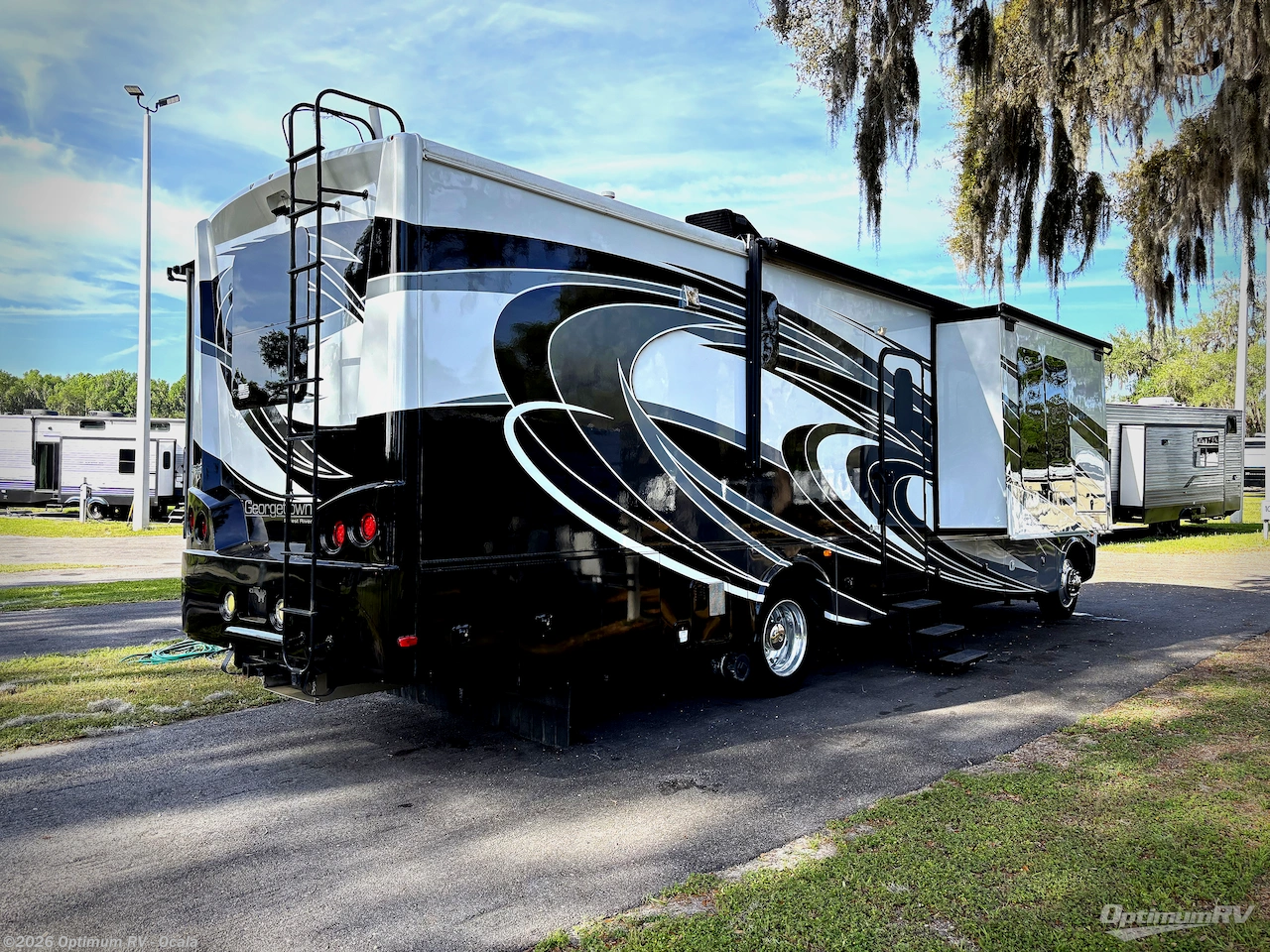2016 Forest River Georgetown XL 378TS - Used Class A For Sale by Optimum RV - Ocala in Ocala, Florida features Slideout