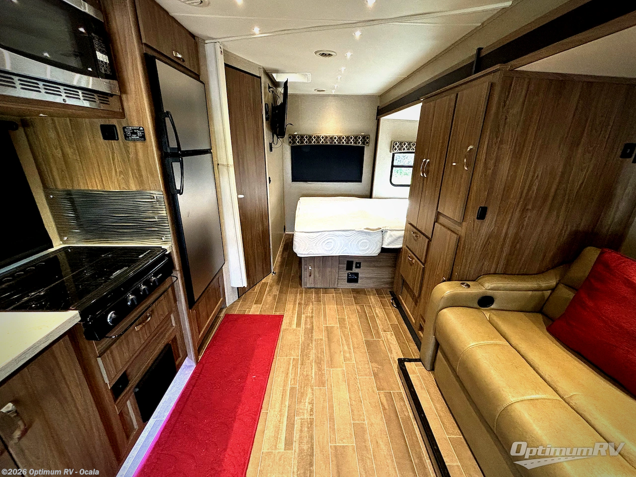 Used 2019 Dynamax Corp isata 3 24FW available in Ocala, Florida