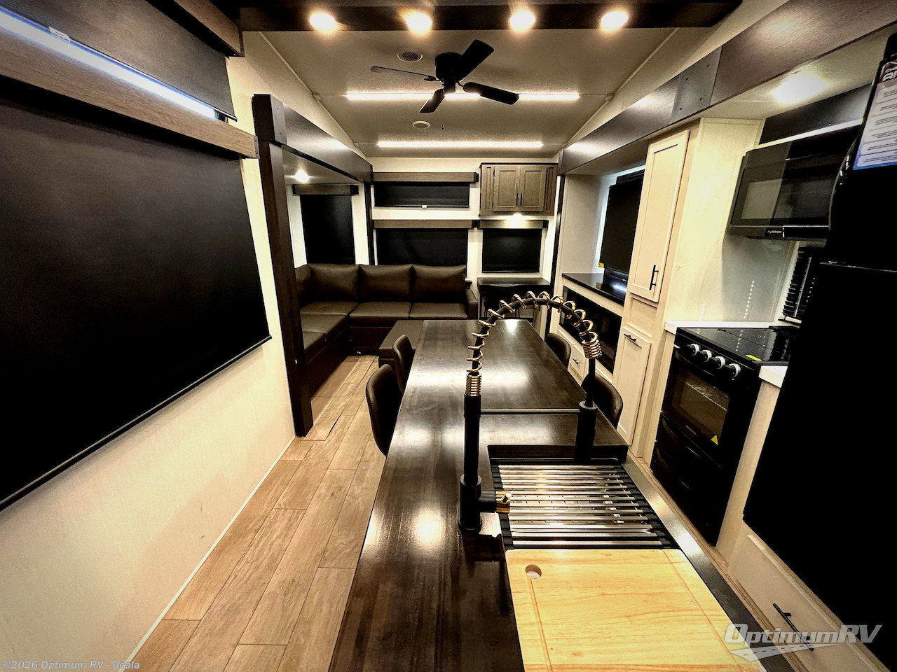 New 2026 Forest River Cherokee Arctic Wolf 38LEAH.G available in Ocala, Florida