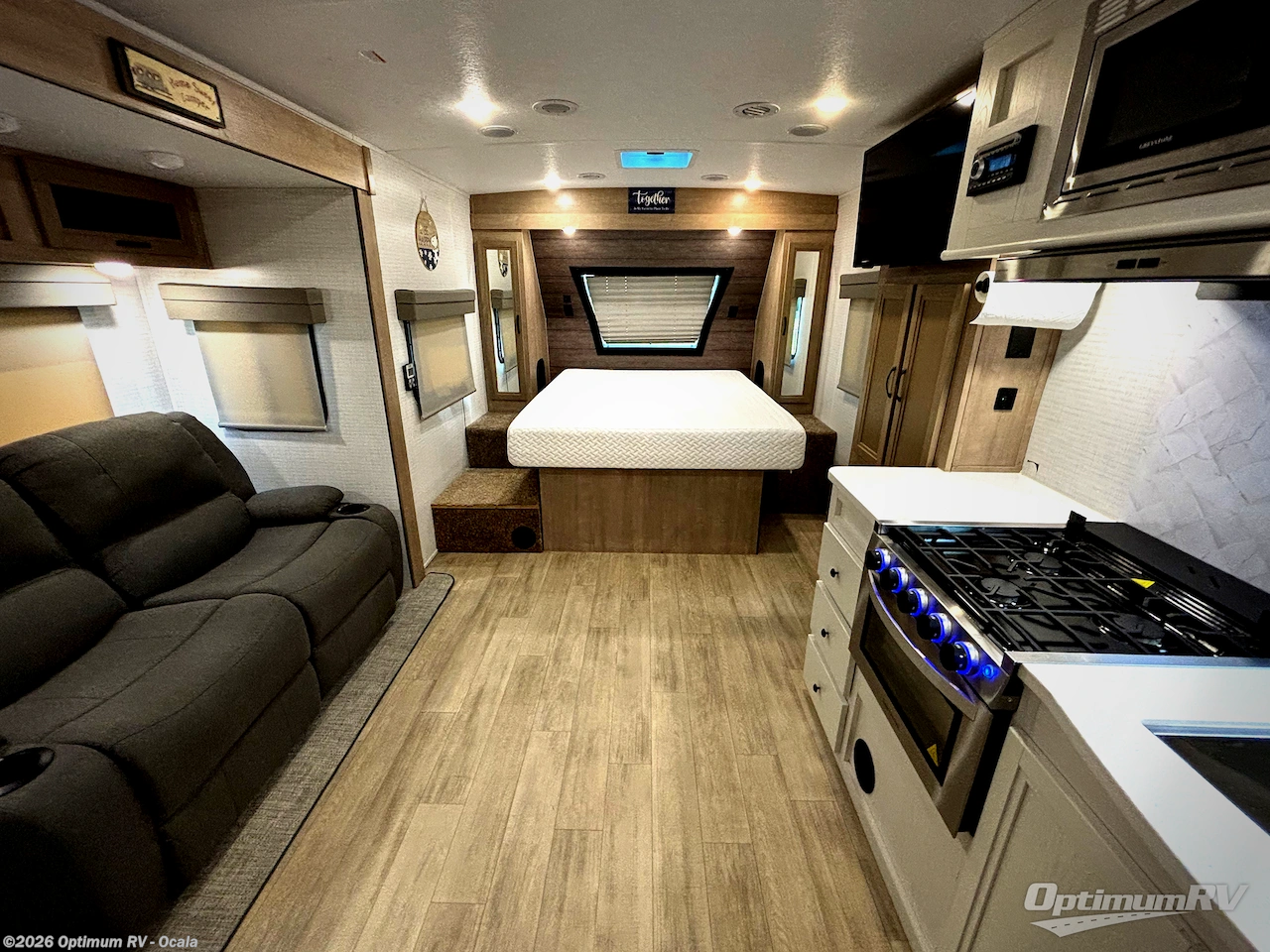 Used 2023 Palomino Solaire 208SS available in Ocala, Florida