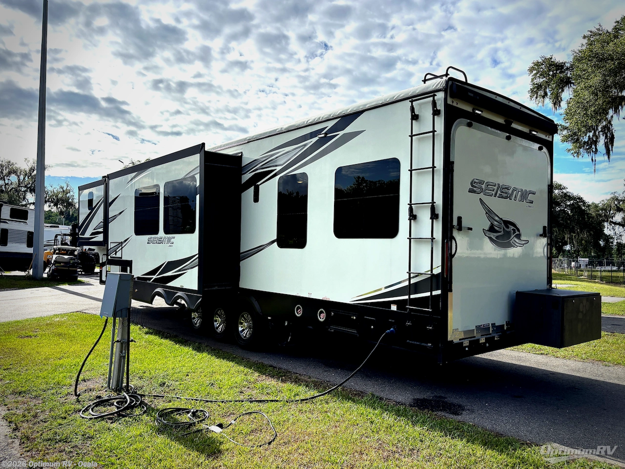 2021 Seismic 4113 by Jayco from Optimum RV - Ocala in Ocala, Florida