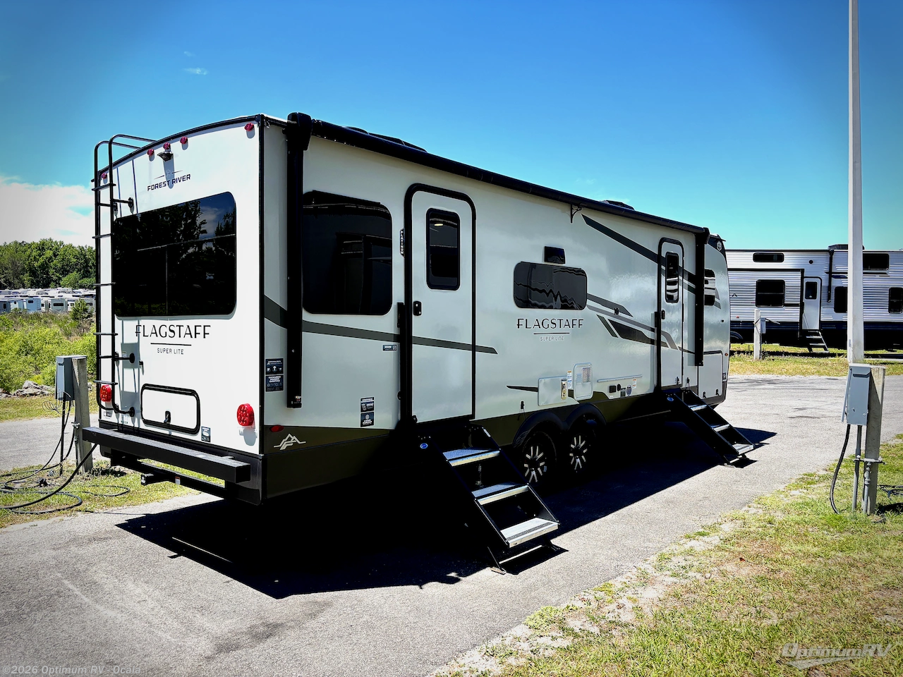 2026 Forest River Flagstaff Super Lite 26SRD - New Travel Trailer For Sale by Optimum RV - Ocala in Ocala, Florida features Awning, Slideout