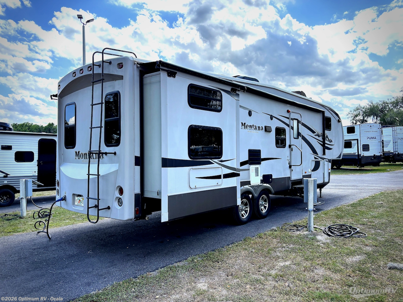 2011 Keystone Montana High Country 333DB - Used Fifth Wheel For Sale by Optimum RV - Ocala in Ocala, Florida features Slideout