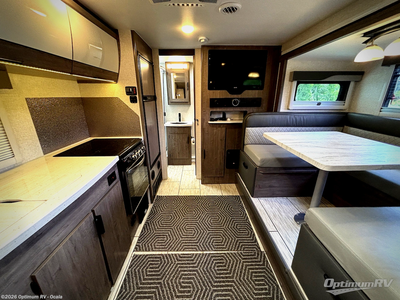 Used 2022 Lance Lance Travel Trailers 1985 available in Ocala, Florida