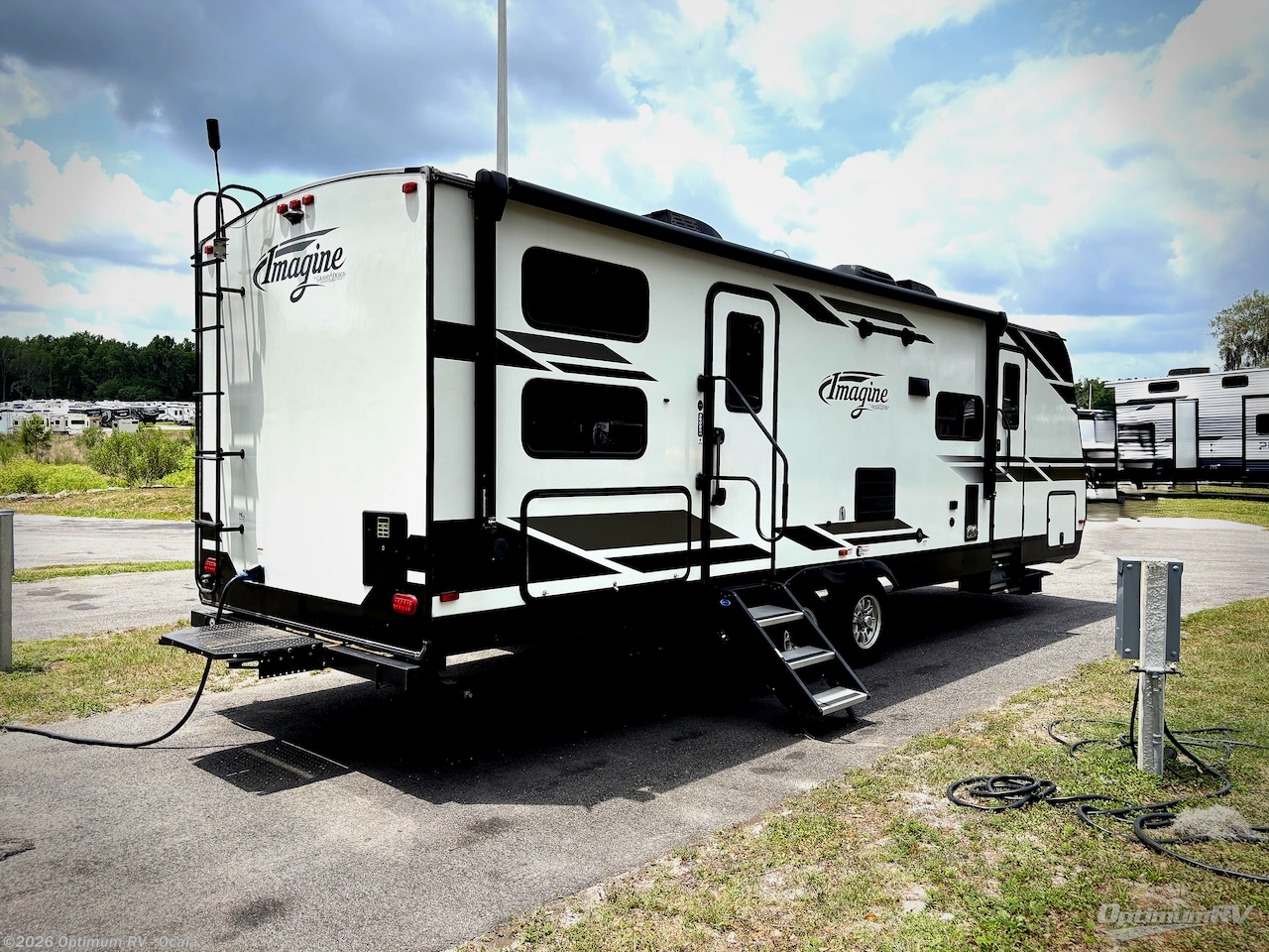 2021 Grand Design Imagine 2800BH - Used Travel Trailer For Sale by Optimum RV - Ocala in Ocala, Florida features Slideout, Awning