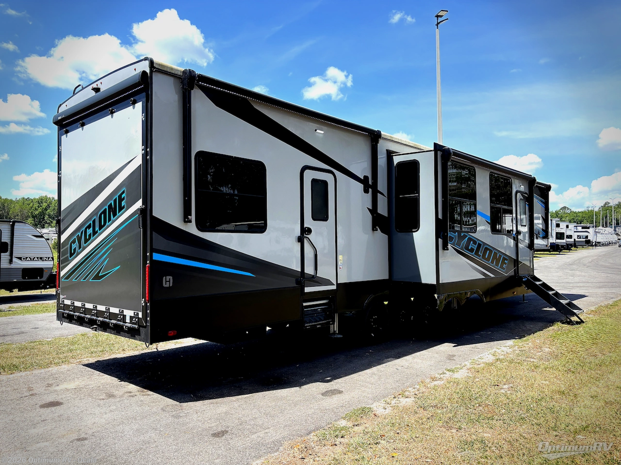 2025 Heartland Cyclone 4014C - Used Fifth Wheel For Sale by Optimum RV - Ocala in Ocala, Florida features Awning, Slideout
