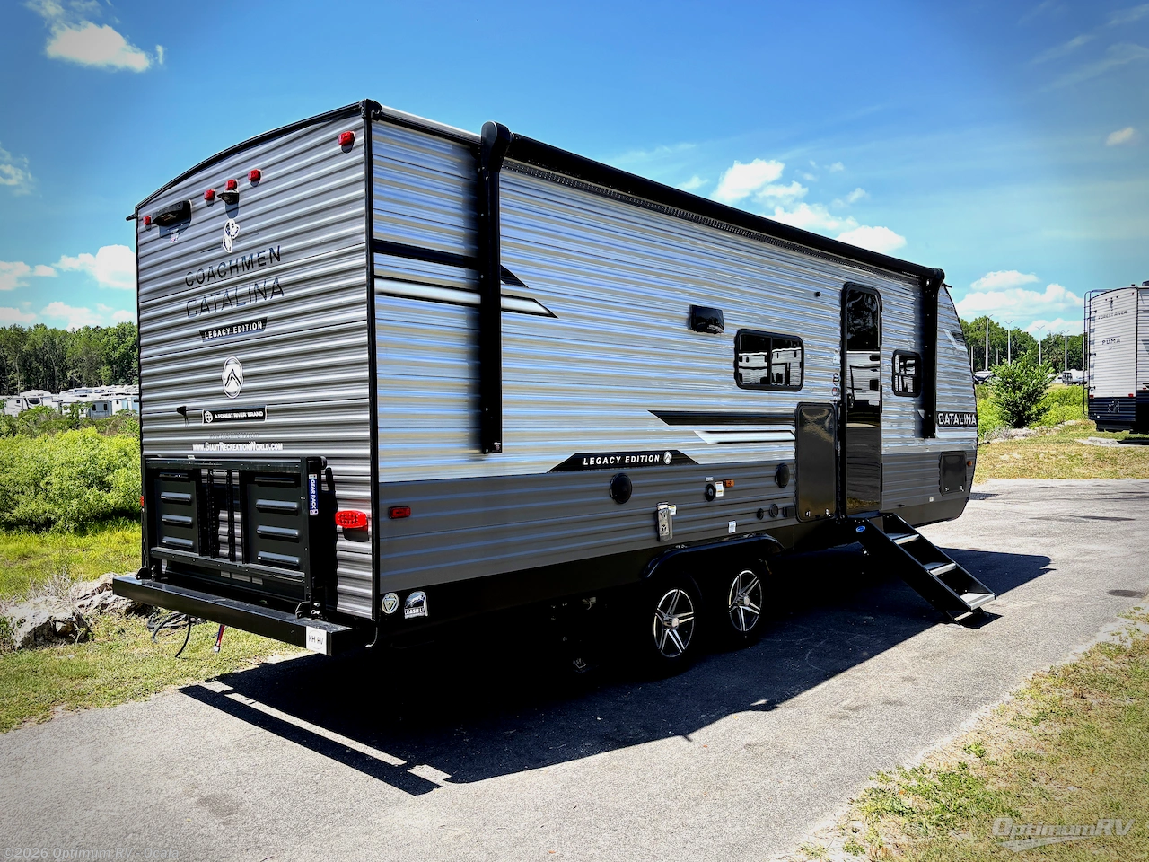 2025 Coachmen Catalina Legacy Edition 243RBS - Used Travel Trailer For Sale by Optimum RV - Ocala in Ocala, Florida features Slideout, Awning