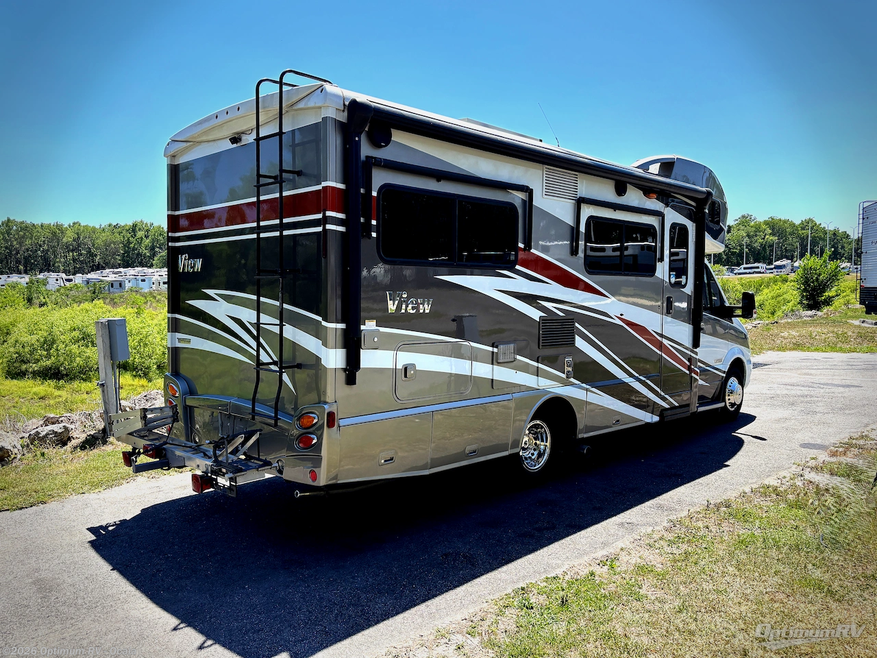 2017 Winnebago View 24J - Used Class C For Sale by Optimum RV - Ocala in Ocala, Florida features Awning, Slideout