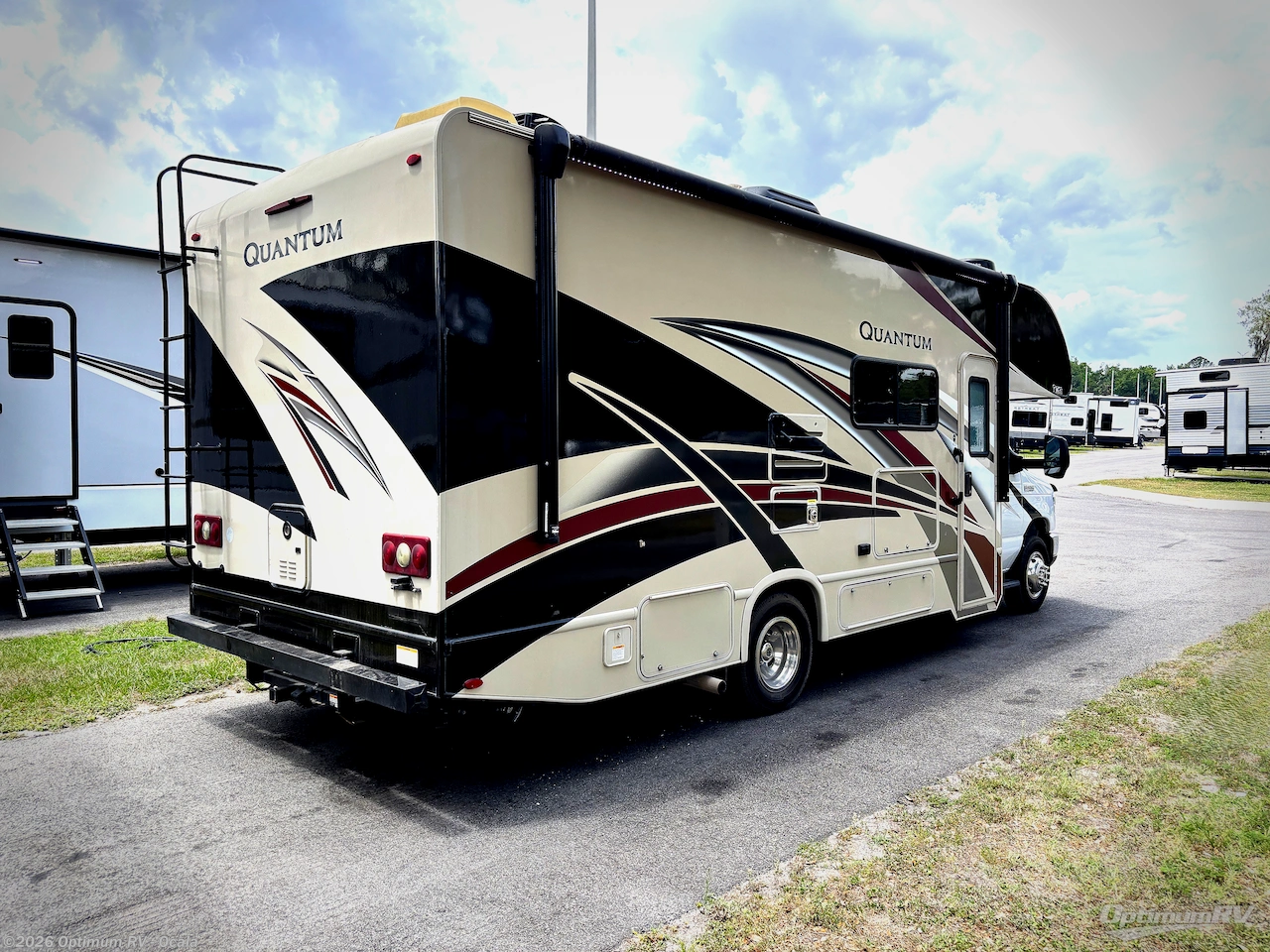 2020 Thor Quantum RC25 - Used Class C For Sale by Optimum RV - Ocala in Ocala, Florida features Awning, Slideout