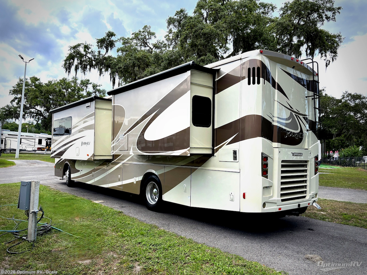 2016 Journey 38P by Winnebago from Optimum RV - Ocala in Ocala, Florida