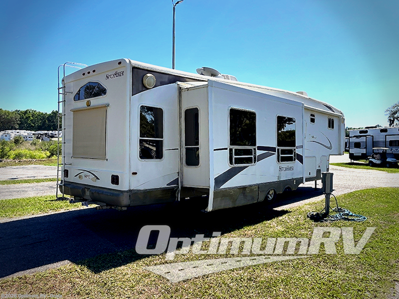 2008 Nu-Wa HitchHiker Champagne 38LKTG - Used Fifth Wheel For Sale by Optimum RV - Ocala in Ocala, Florida features Slideout