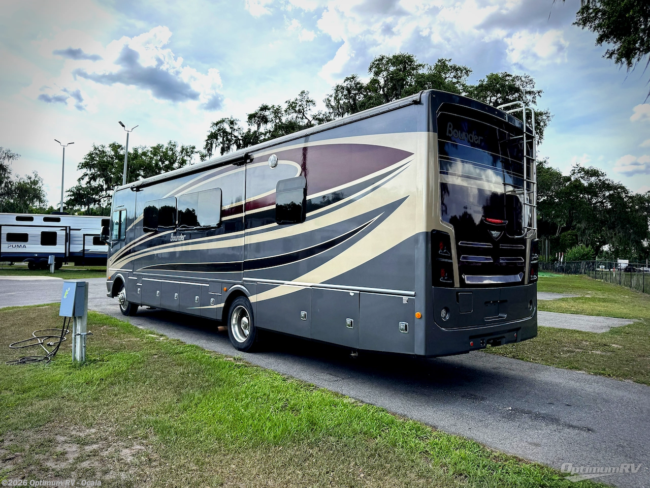 2016 Bounder 35K by Fleetwood from Optimum RV - Ocala in Ocala, Florida